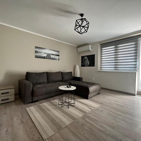 Apartman Petrov Donji Milanovac Extérieur photo