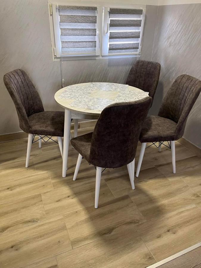 Apartman Petrov Donji Milanovac Extérieur photo